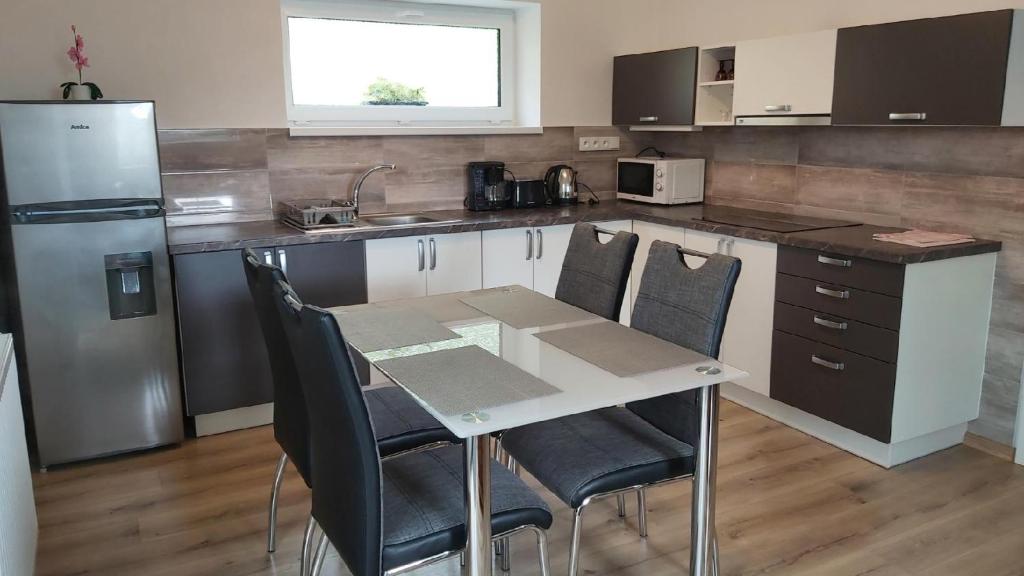 Apartmány Borůvka room 1